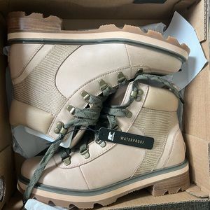 Sorel Lennox hiker women’s boot